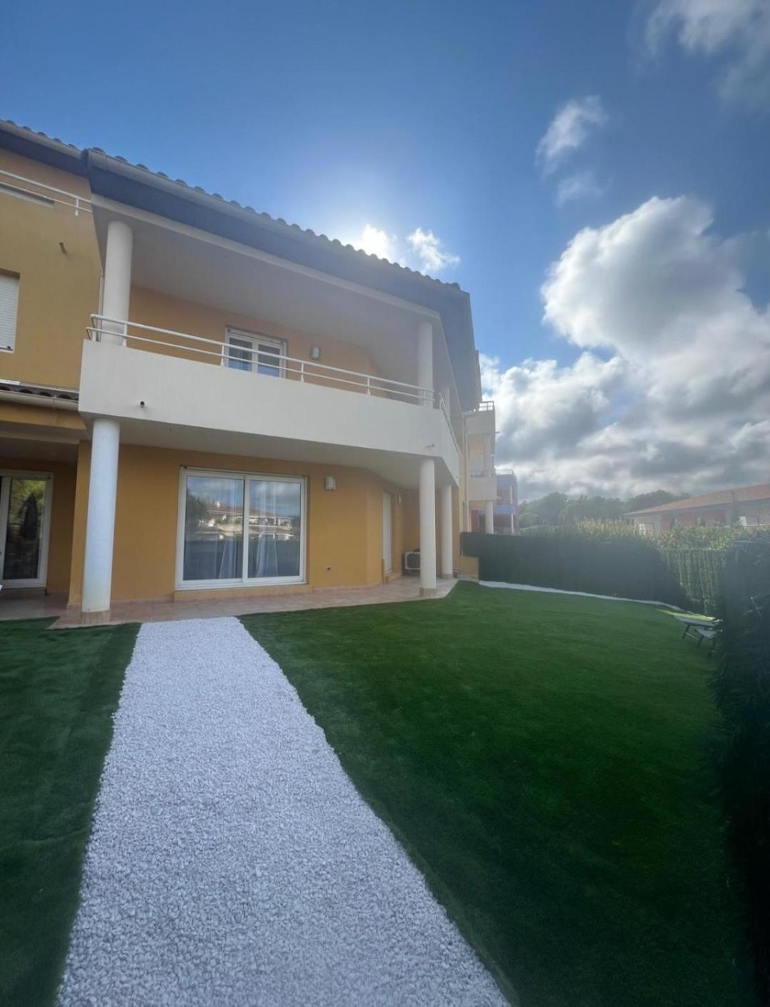 Apartment Maison A 700m De La Bormes-les-Mimosas